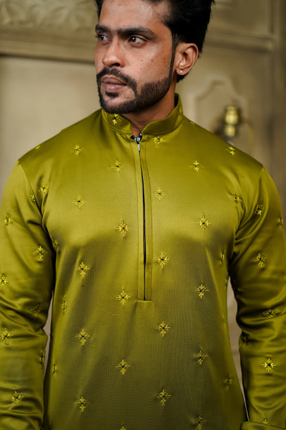DR 1 GOLD EMBROIDERED