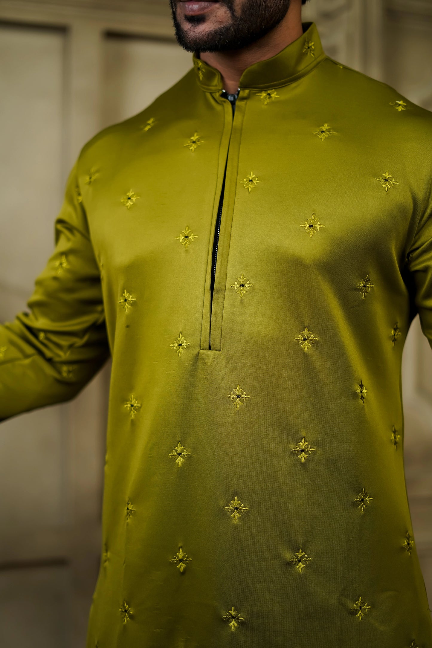 DR 1 GOLD EMBROIDERED