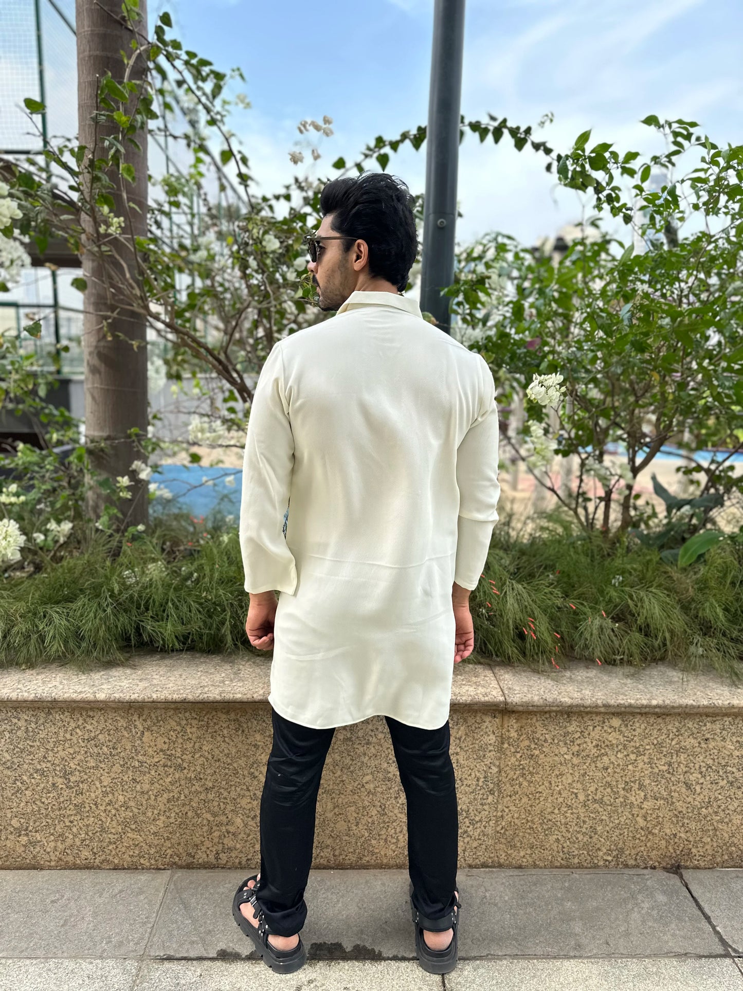 WHITE BUTTON KURTA