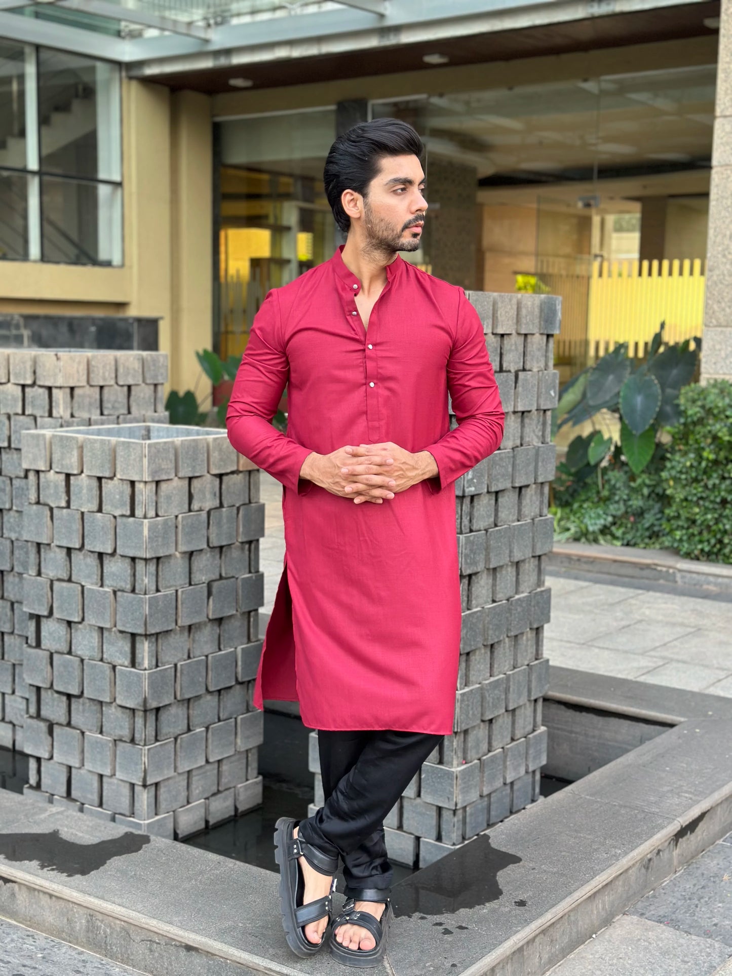 RED KURTA