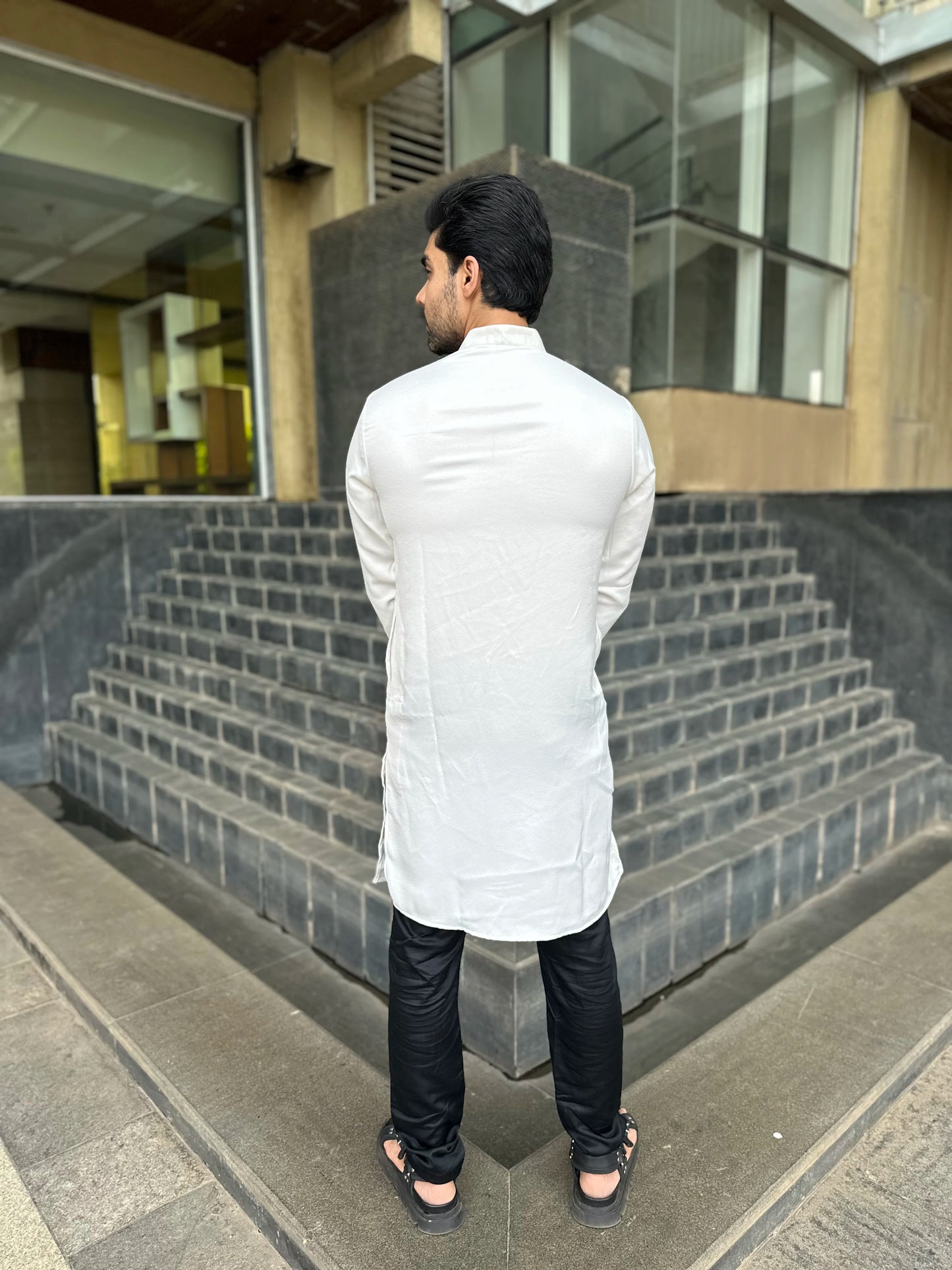 WHITE BUTTON KURTA