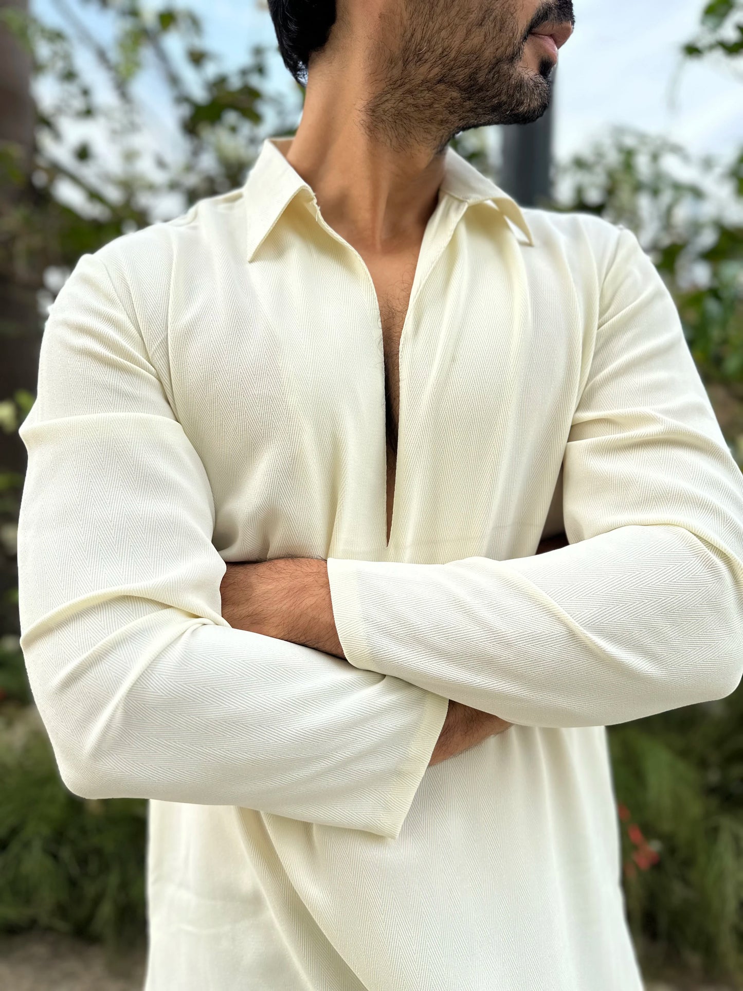OPEN COLLAR