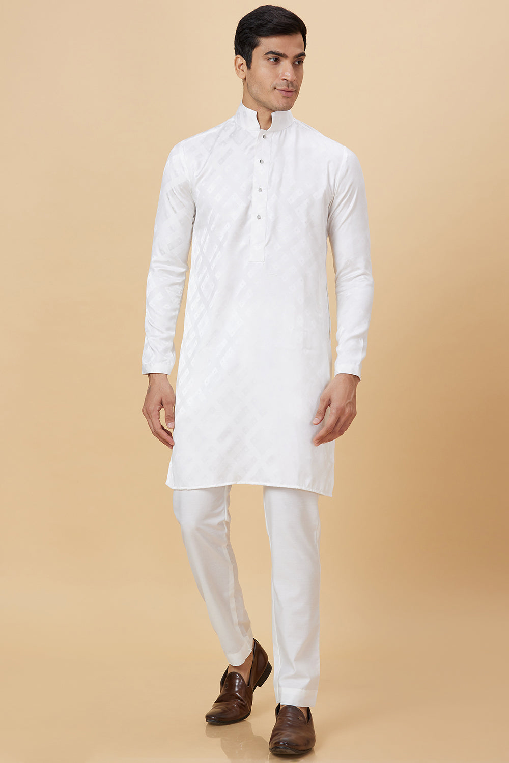DIAMOND PATTERN JACQUARD HIGH COLLAR KURTA