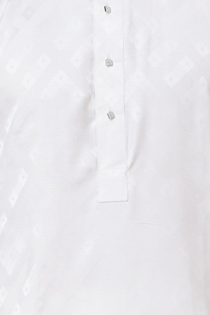 DIAMOND PATTERN JACQUARD HIGH COLLAR KURTA
