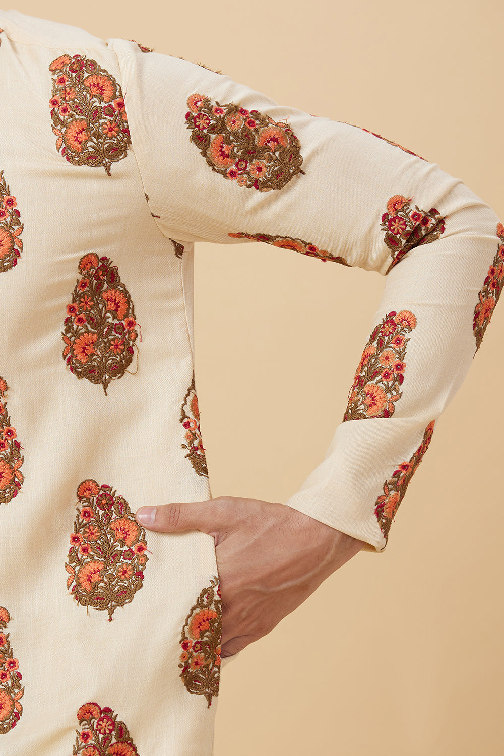 KURTA CREAM PLACEMENT EMBROIDERY