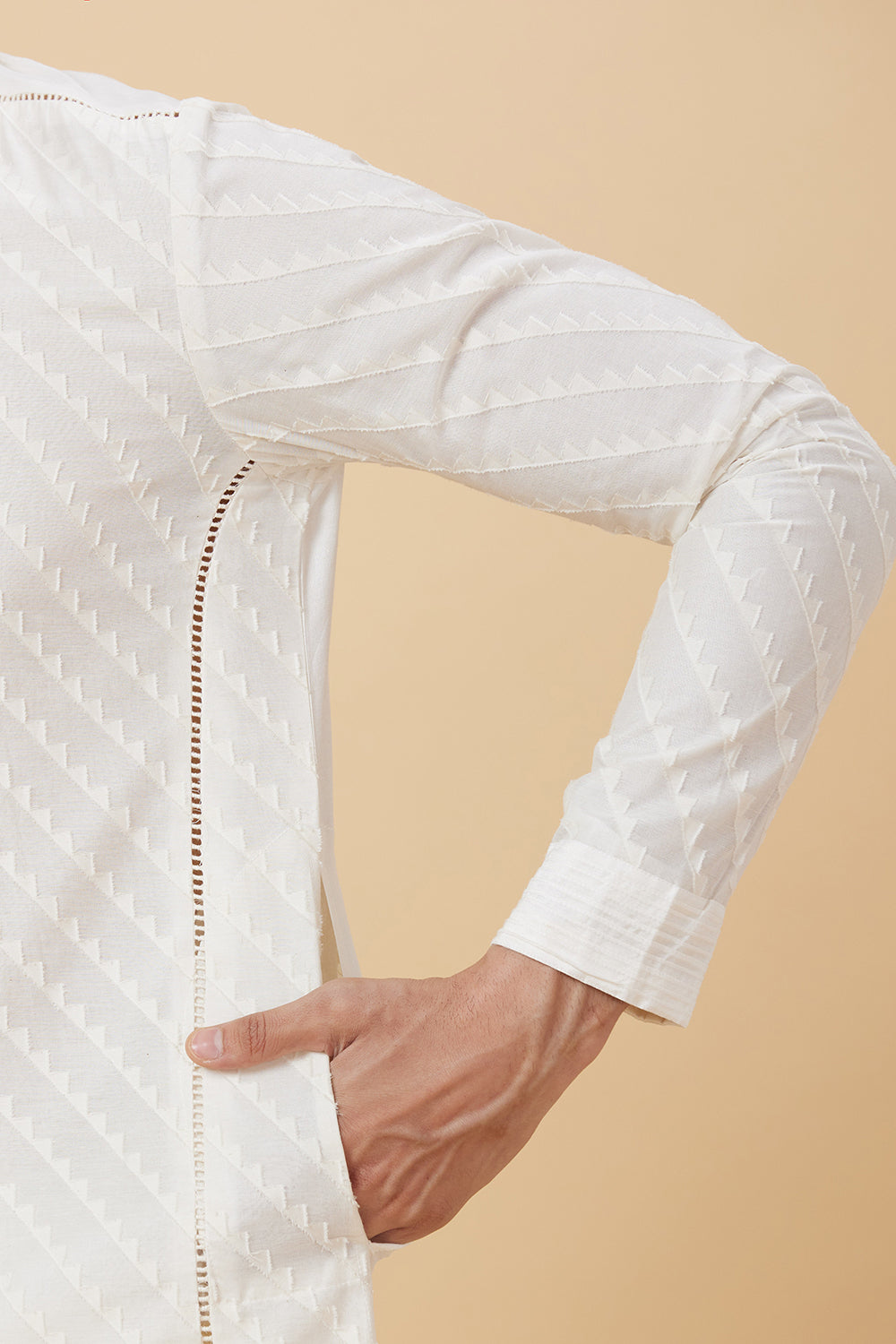 KURTA CREAM SLANT SELF TRIANGLE